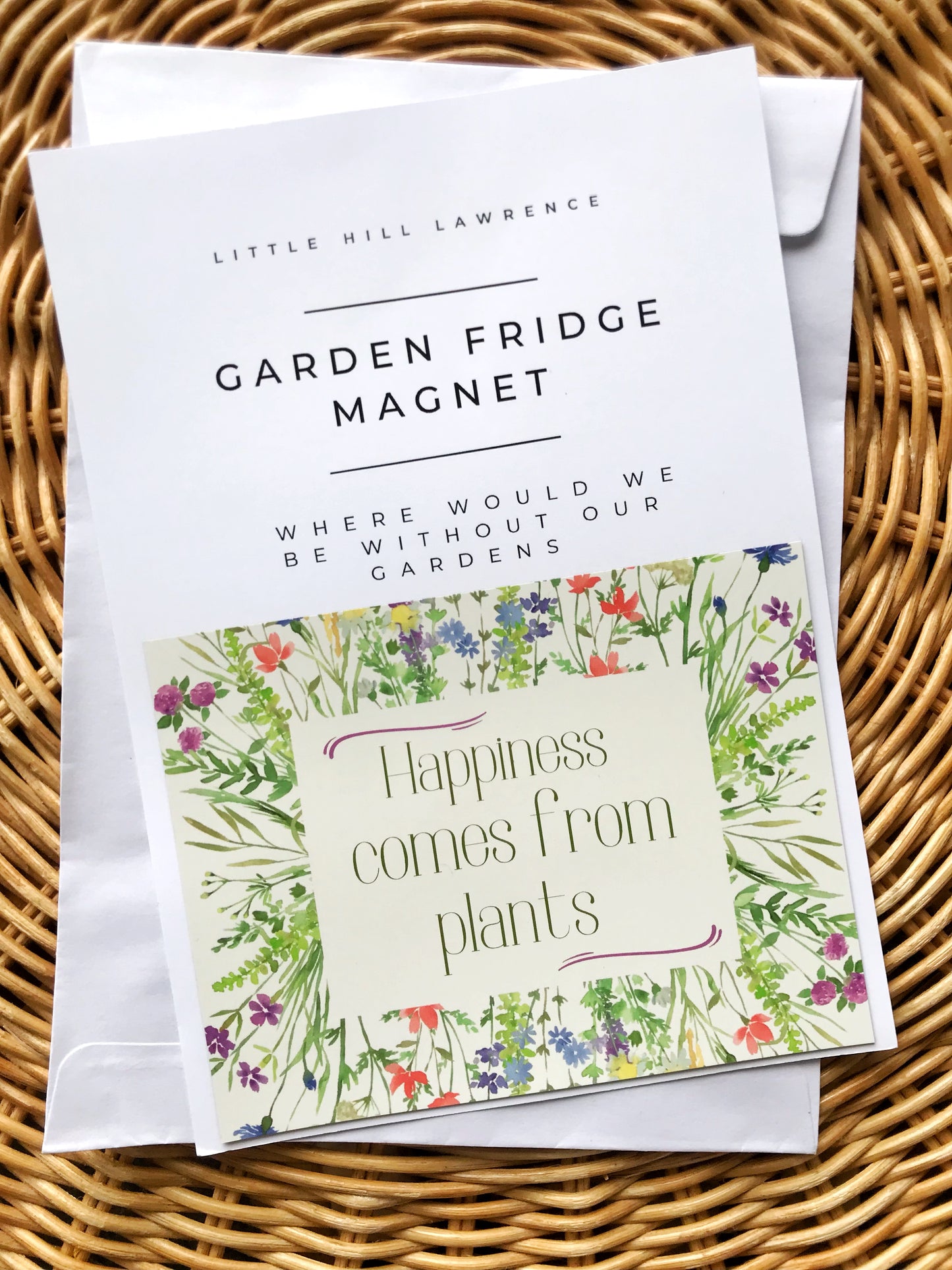 HAPPINESS COMES FROM PLANTS - MAGNET