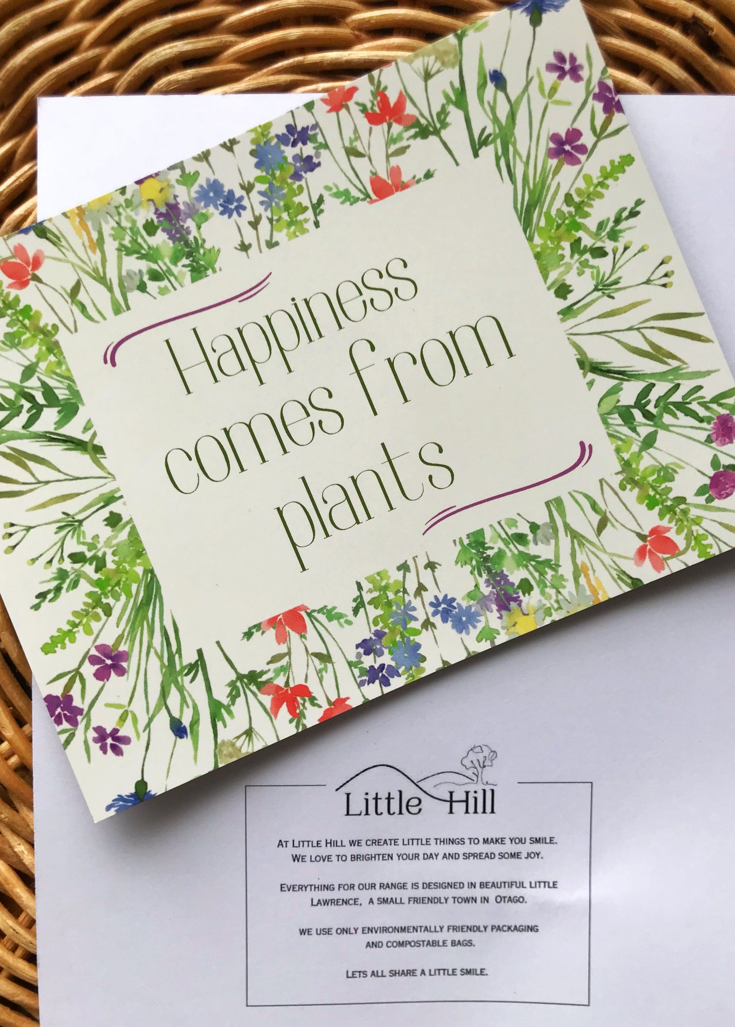 HAPPINESS COMES FROM PLANTS - MAGNET